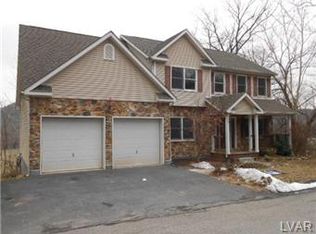 88 Chippawa Cir, Mount Bethel, PA 18343