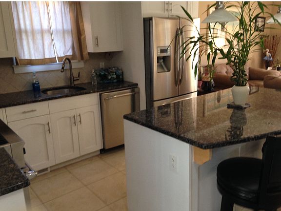 4th image of 355 Flamingo Ave