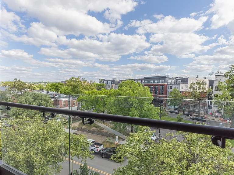 1332 G St SE #3 — Photo 10