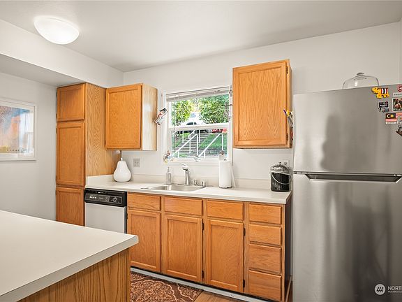 5th image of 22138 SE 41st Lane #1035