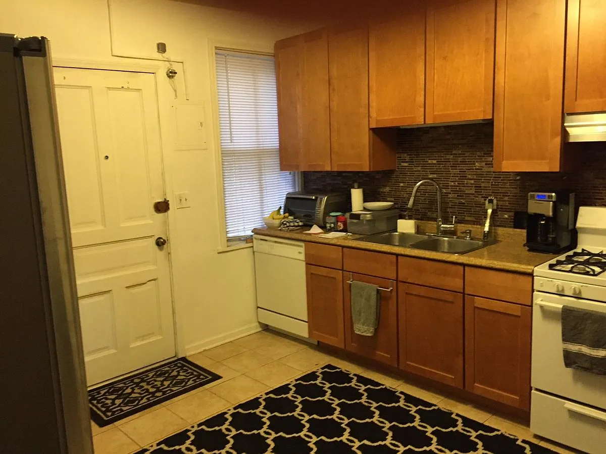 1 bed, $2,400 — Photo 3