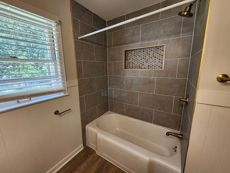 7520 W Markham St — Photo 37