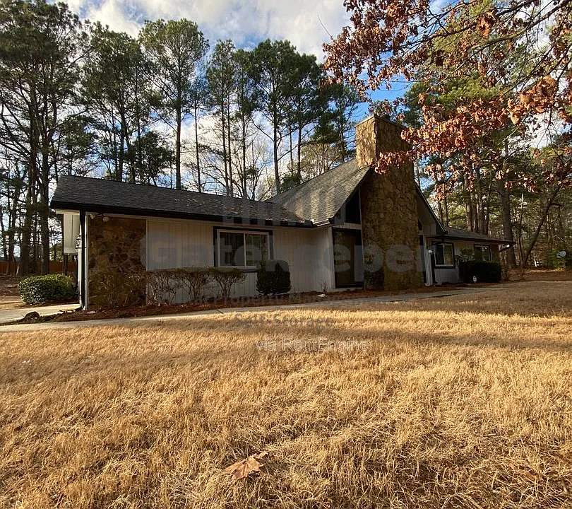 335 Fairfield Cir