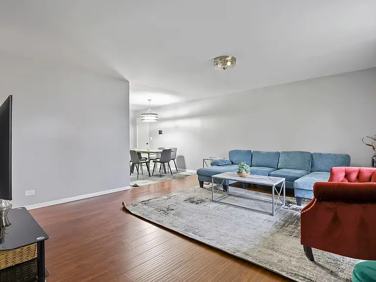 1002 Juniper Ln — Photo 5