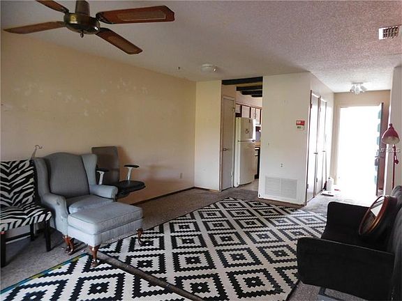 3rd image of 6913 Longmeade Ln