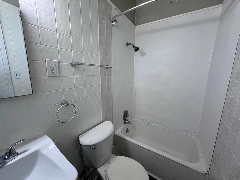 01755 - Lafayette 43 — Photo 21