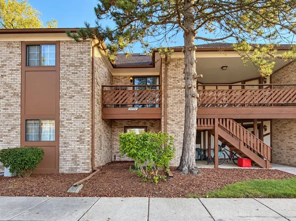 34920 Hamilton Dr, Fraser, MI 48026