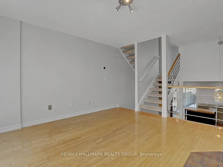 261 Bruyere St — Photo 15