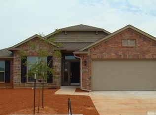 716 Painted Forest Rd, Norman, OK 73071