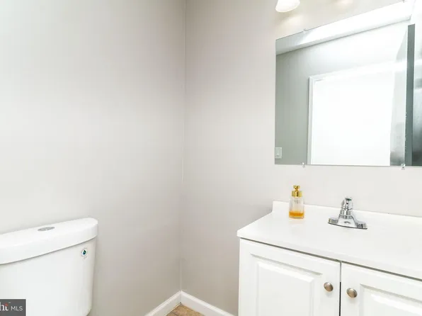 607 Bromley Ests #607, Pine Hill, NJ 08021