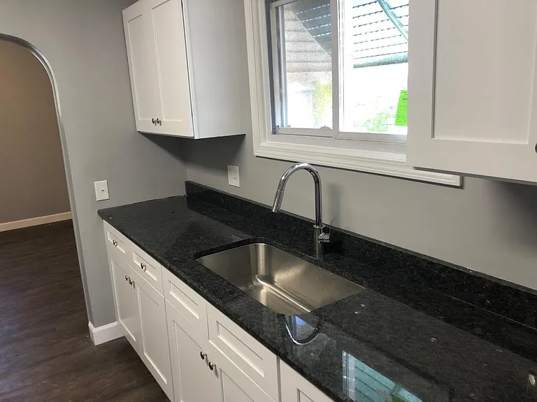 812 Cleophus Pkwy — Photo 4