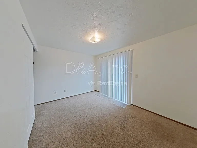 2521 SW Pickford St #D — Photo 6