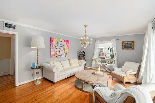 2522 Wordsworth St Photo 1