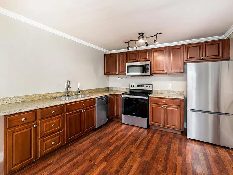 3215 Midway Dr #703 — Photo 17