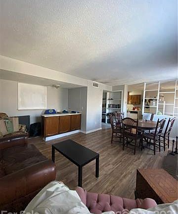5th image of 11013 Hunter Trail Ln