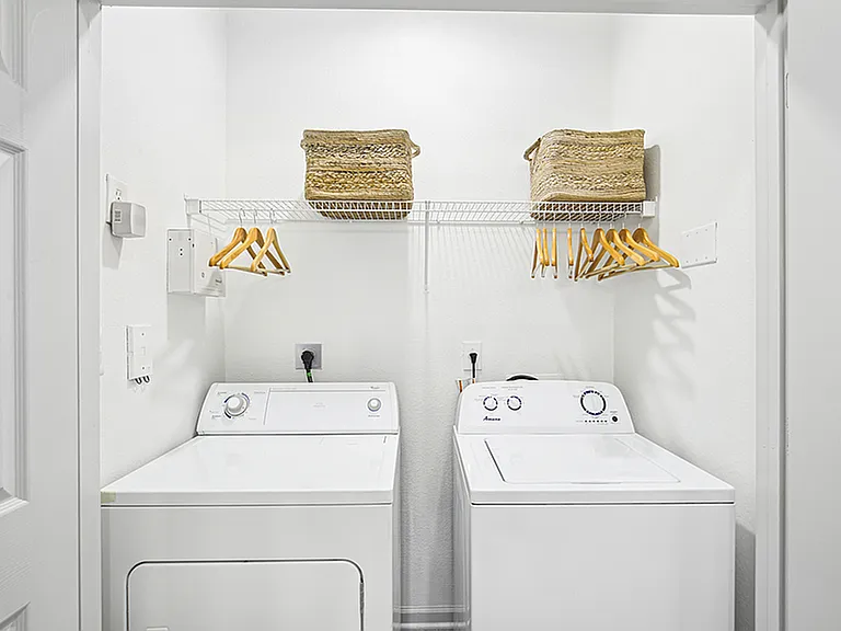Halston McDonough — Photo 12