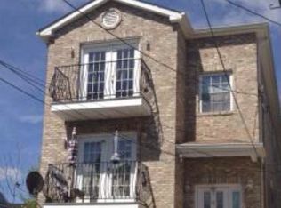 105 Palm St, Newark, NJ 07106