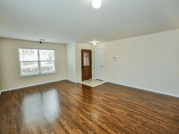 5th image of 16318 Virginia Grace Dr
