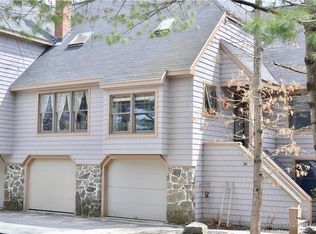 36 Concord Pl, Cape Elizabeth, ME 04107