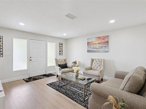 3rd image of 461 VIHLEN ROAD