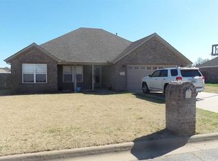 905 Grant Ave, Prairie Grove, AR 72753