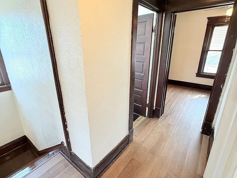 563 Cedar Ave — Photo 16