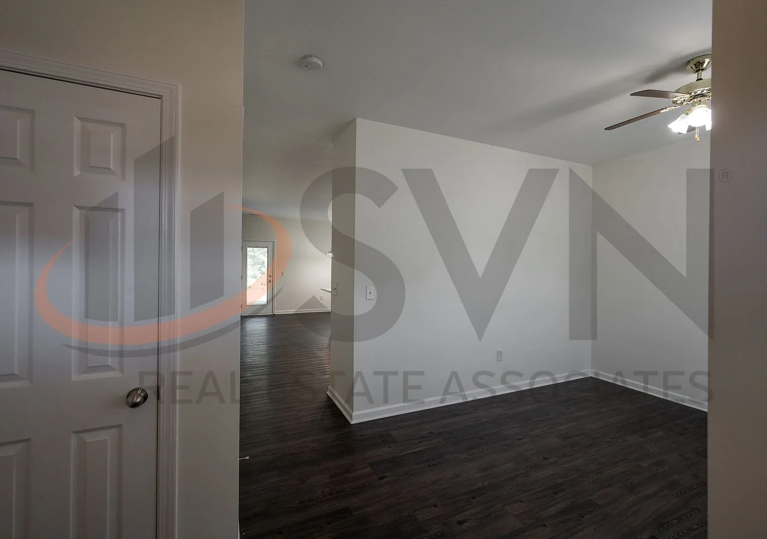 Spacious 4 Bedroom Home with Two-Car Garage in Swann's Mill Community — Photo 2