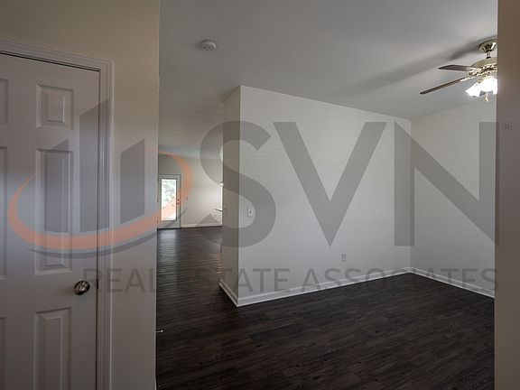 2nd image of 4806 Swanns Mill Dr