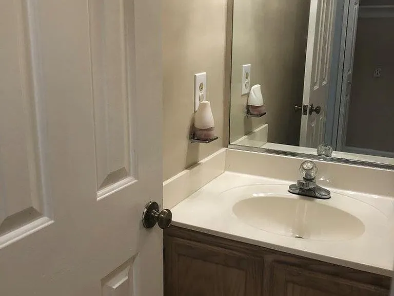 820 E Willow Point Pl — Photo 11