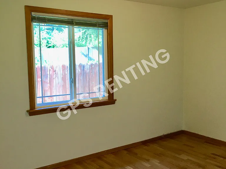 15526 14th Ave NE — Photo 13