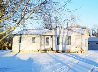 2045 Ainsworth St, Flint, MI 48532