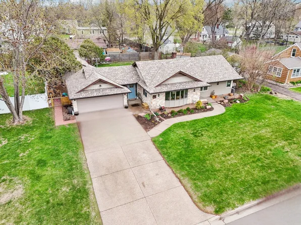 925 Lovell Ave W, Saint Paul, MN 55113