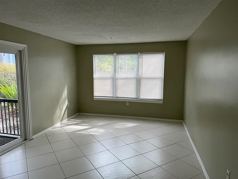 2307 N Congress Ave #17 — Photo 7