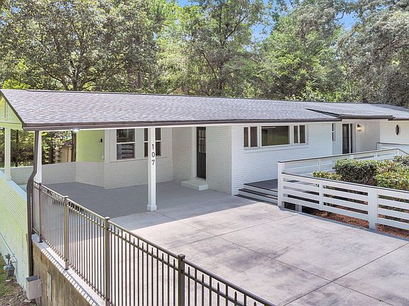 3rd image of 107 Woodland Dr