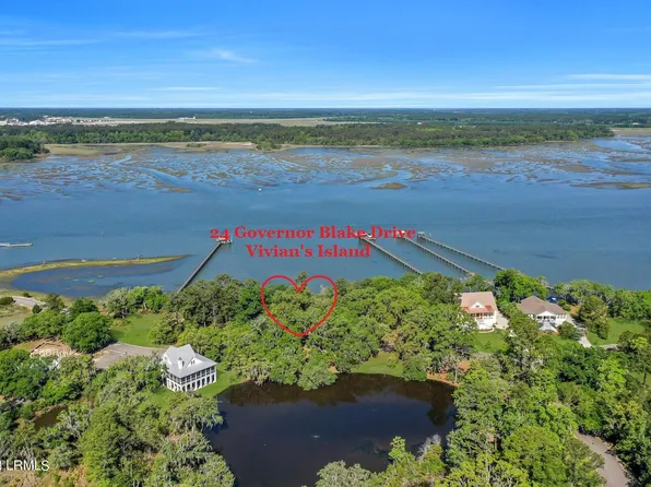 24 Governor Blake Dr, Beaufort, SC 29907