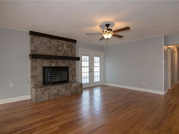 5th image of 3432 Denbury Dr