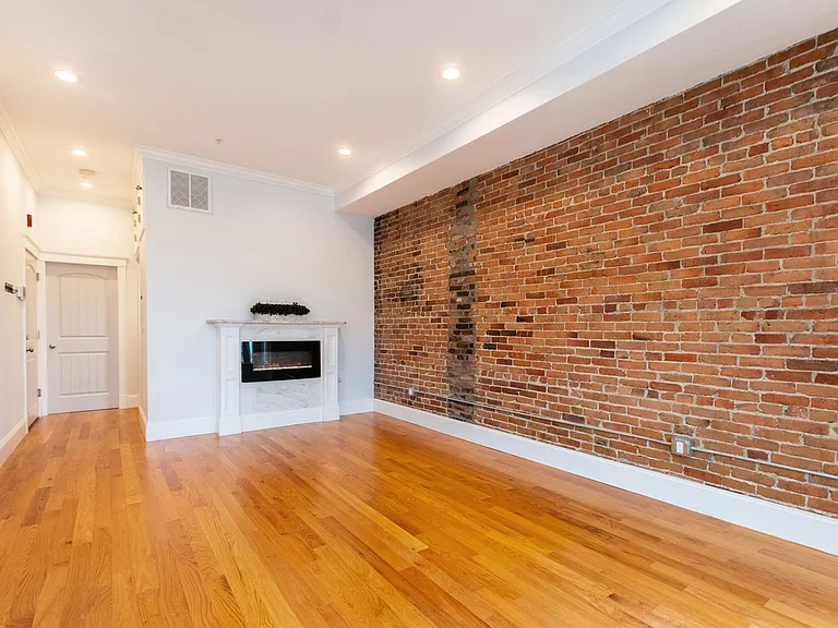 9 Everett Ave #2 — Photo 27