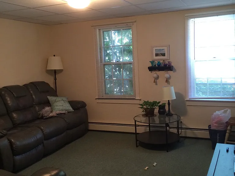 141 Main St #4 — Photo 2
