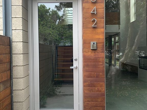 2nd image of 542 Broadway St