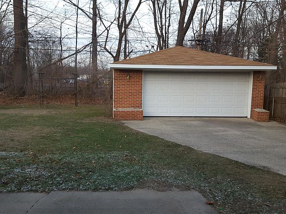 2nd image of 34600 Blackfoot St