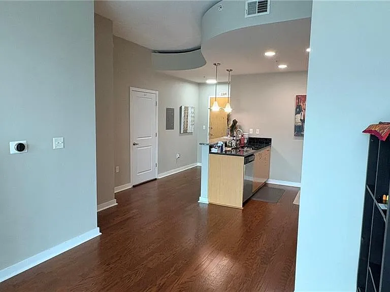 400 W Peachtree St NW #2905 — Photo 14