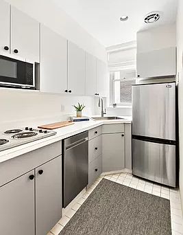 5th image of 475 Park Ave APT 4E