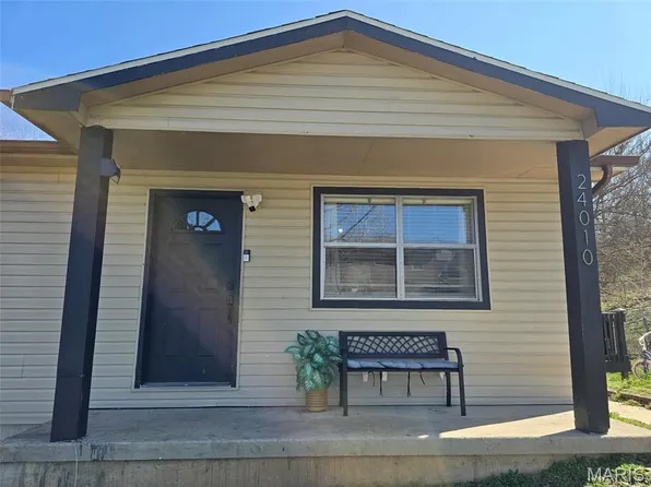 24010 Tallboy Ln, Saint Robert, MO 65584