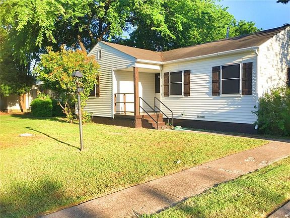 2nd image of 1832 Barlow Ave