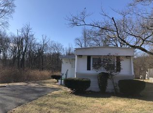 214 Dogwood Ln, Danbury, CT 06811