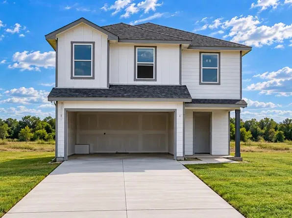 124 Peluce Pl, Caldwell, TX 77836