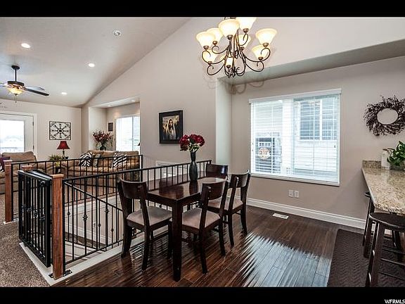 5th image of 2907 E Somerset Dr