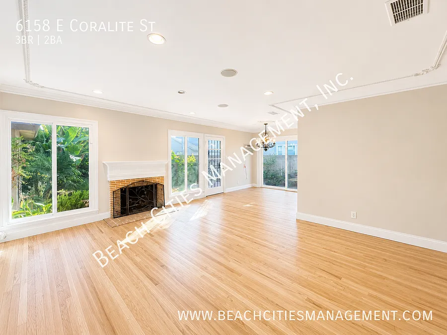 Stunning 3 Bedroom House with Pool — Photo 4