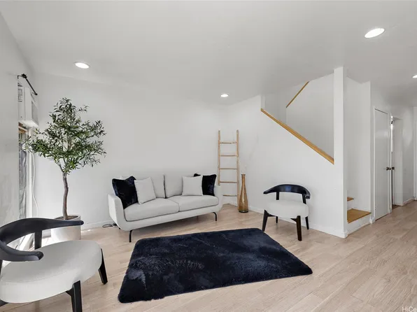 92-975 Makakilo Dr APT 25, Kapolei, HI 96707