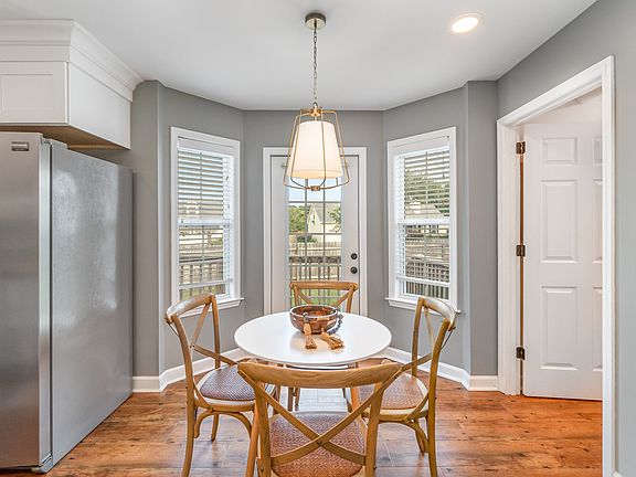 5th image of 2816 Sutherland Dr
